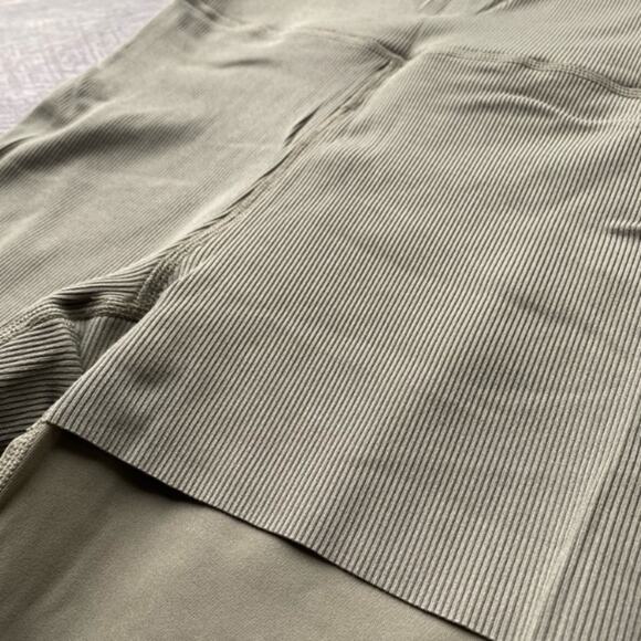 Nike yoga luxe layered 7/8 leggings - Picture 8 of 8